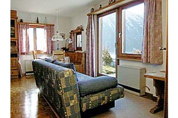 Šveice Privát Samedan, Eksterjers